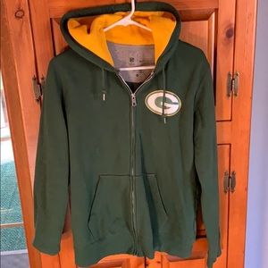 Women’s Nike Green Bay Packer zip up sweatshirt